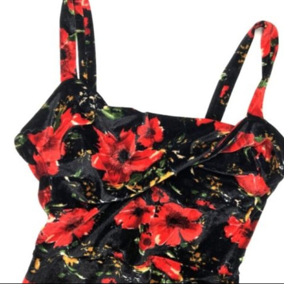 Bettie Page Tatyana Pinup Glam Poppy Wiggle Dress - Picture 4 of 8